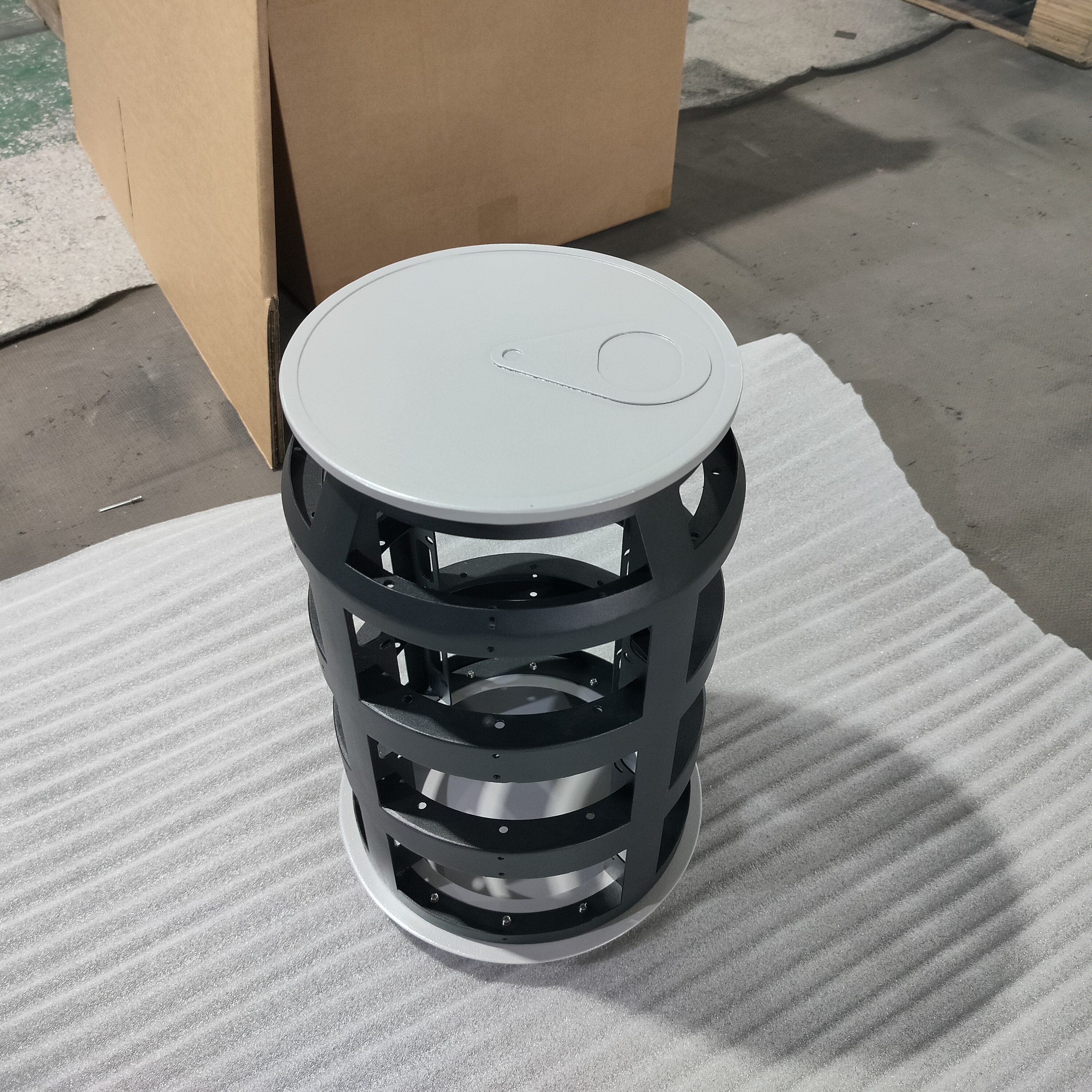 圆柱形罐式 LED 显示屏框架 - 定制铝加工