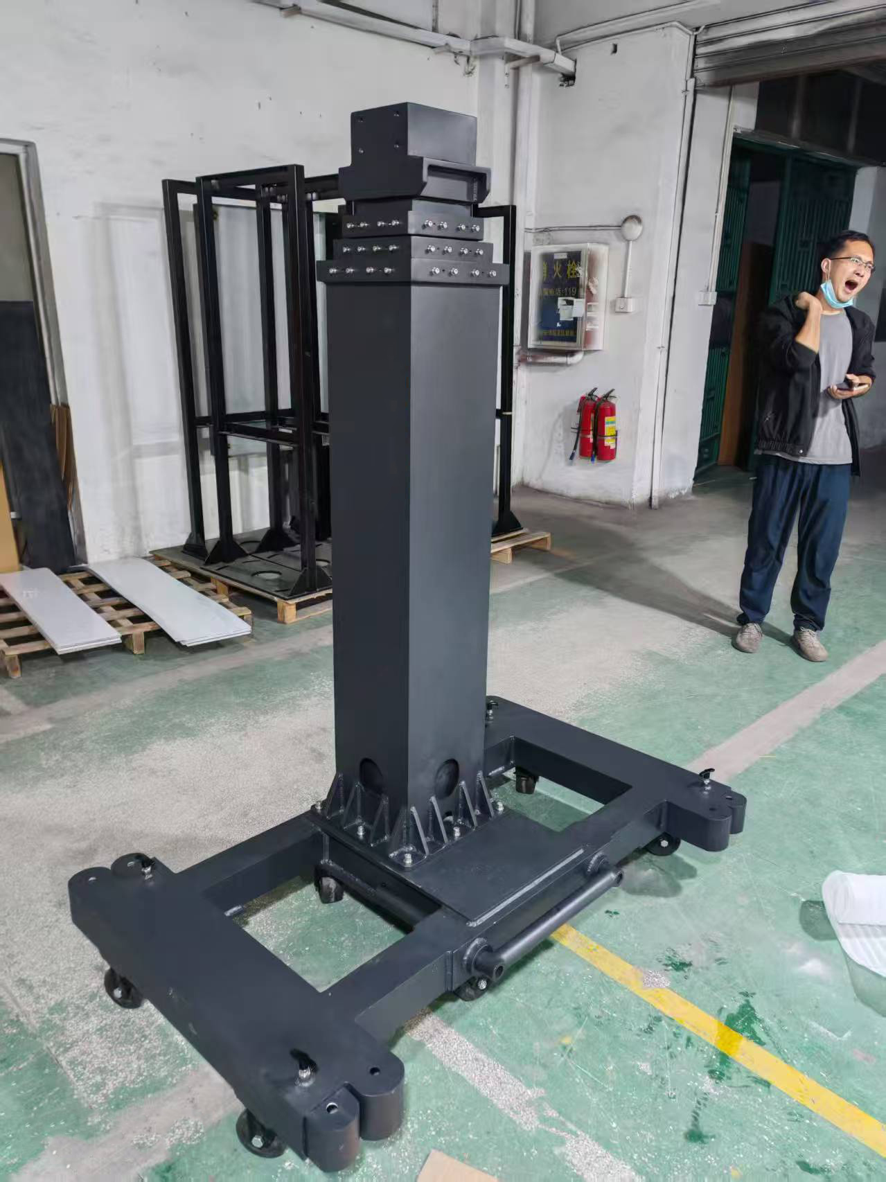 LED显示屏重型电动升降柱