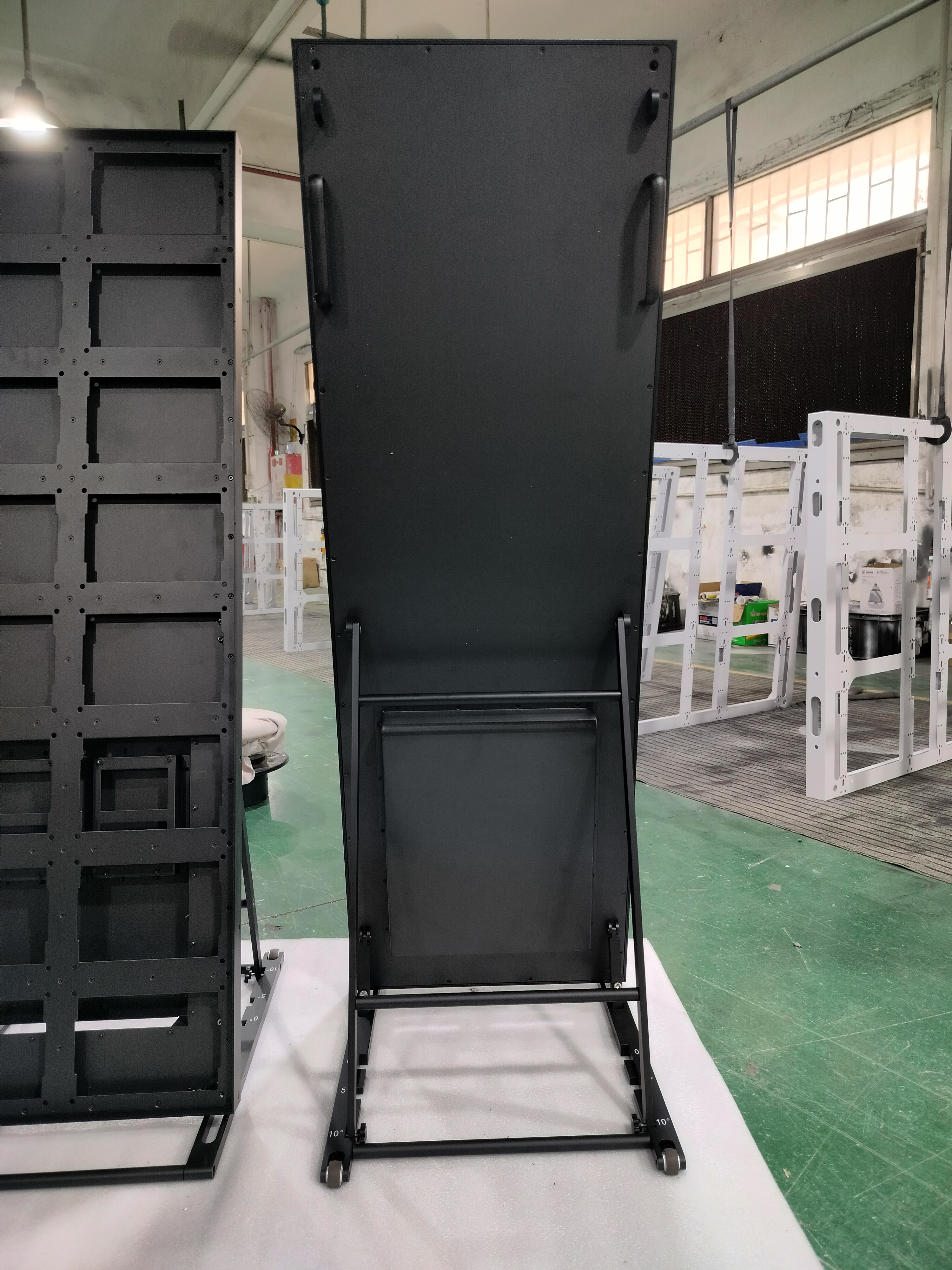 便携式可折叠LED海报展示架/柜