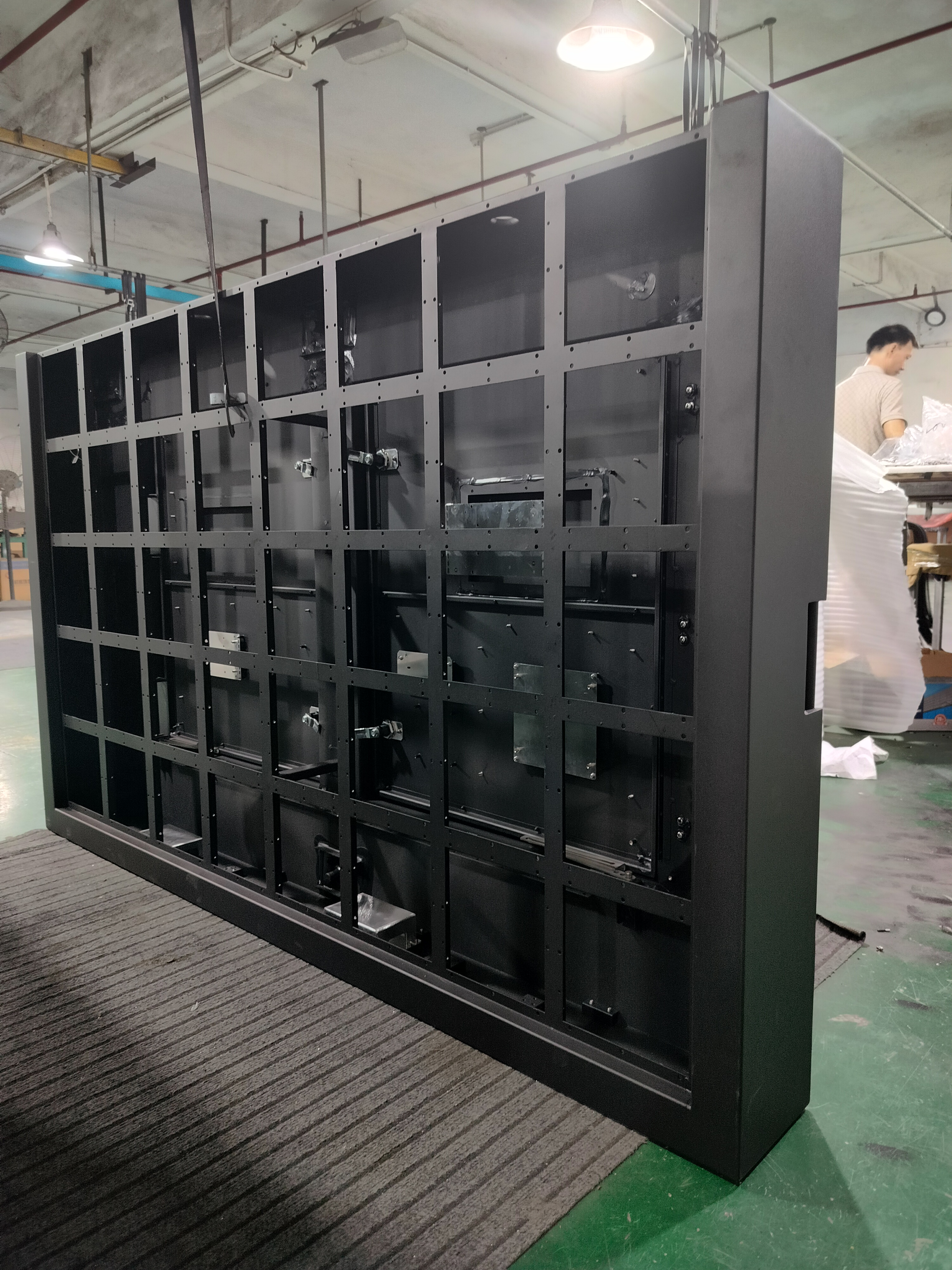 钣金加工定制1720*1060mm LED柜