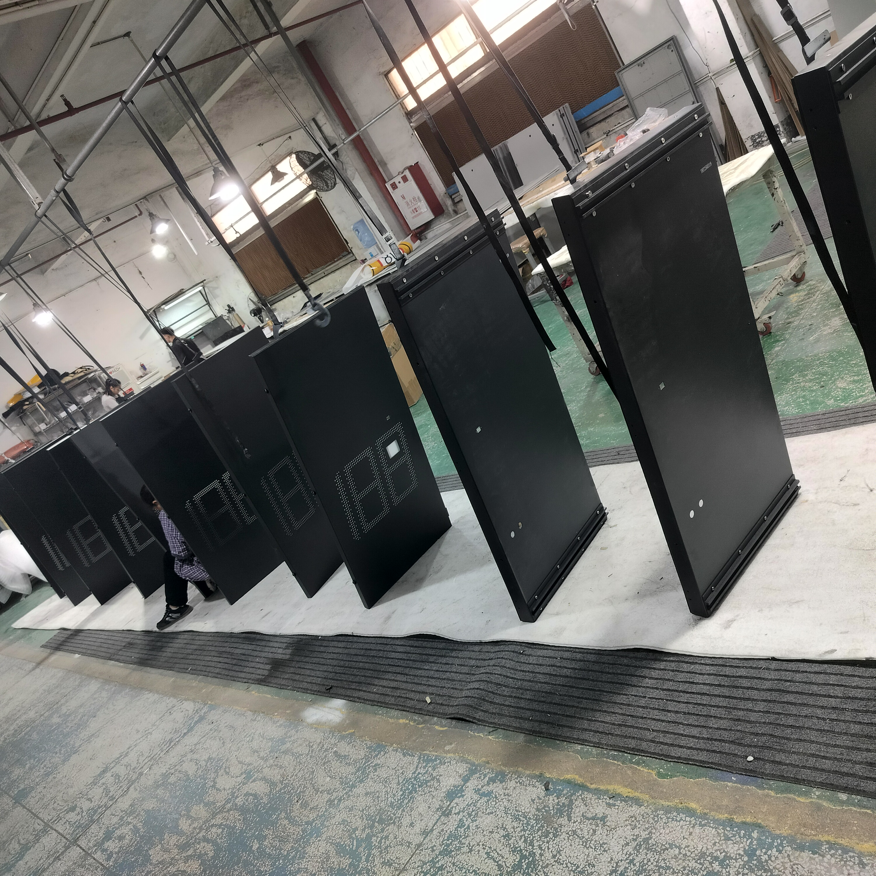 LED车速展示柜