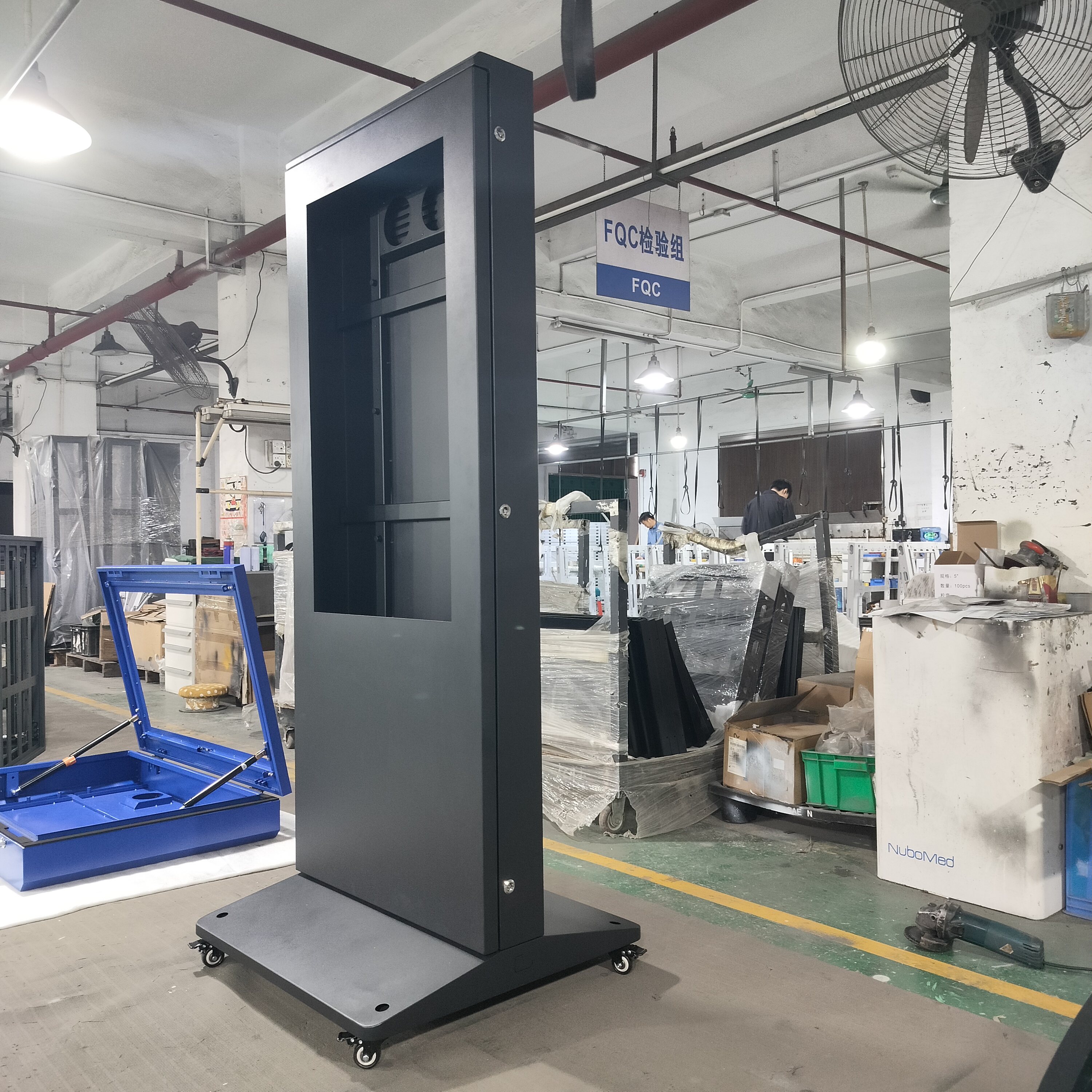 便携式液晶展示柜 - 商业用途定制金属外壳